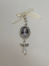 Load image into Gallery viewer, Wedding Bouquet Photo Memory Charm - 'Pearl Angel'