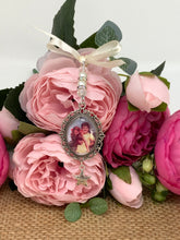 Load image into Gallery viewer, Wedding Bouquet Photo Memory Charm - 'I Love You' Star