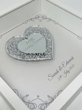 Load image into Gallery viewer, 10th Tin 10 Years Wedding Anniversary Frame - Intricate Mirror Heart