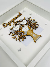 Load image into Gallery viewer, Pearl Engagement Frame