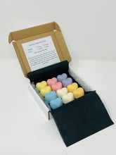 Load image into Gallery viewer, Floral Soy Wax Melt Hearts - Personalised Message